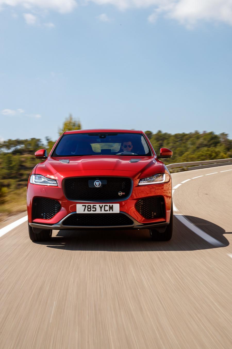  Jaguar F-Pace SVR 2018 года  (WW) (фото 41 из 115)
